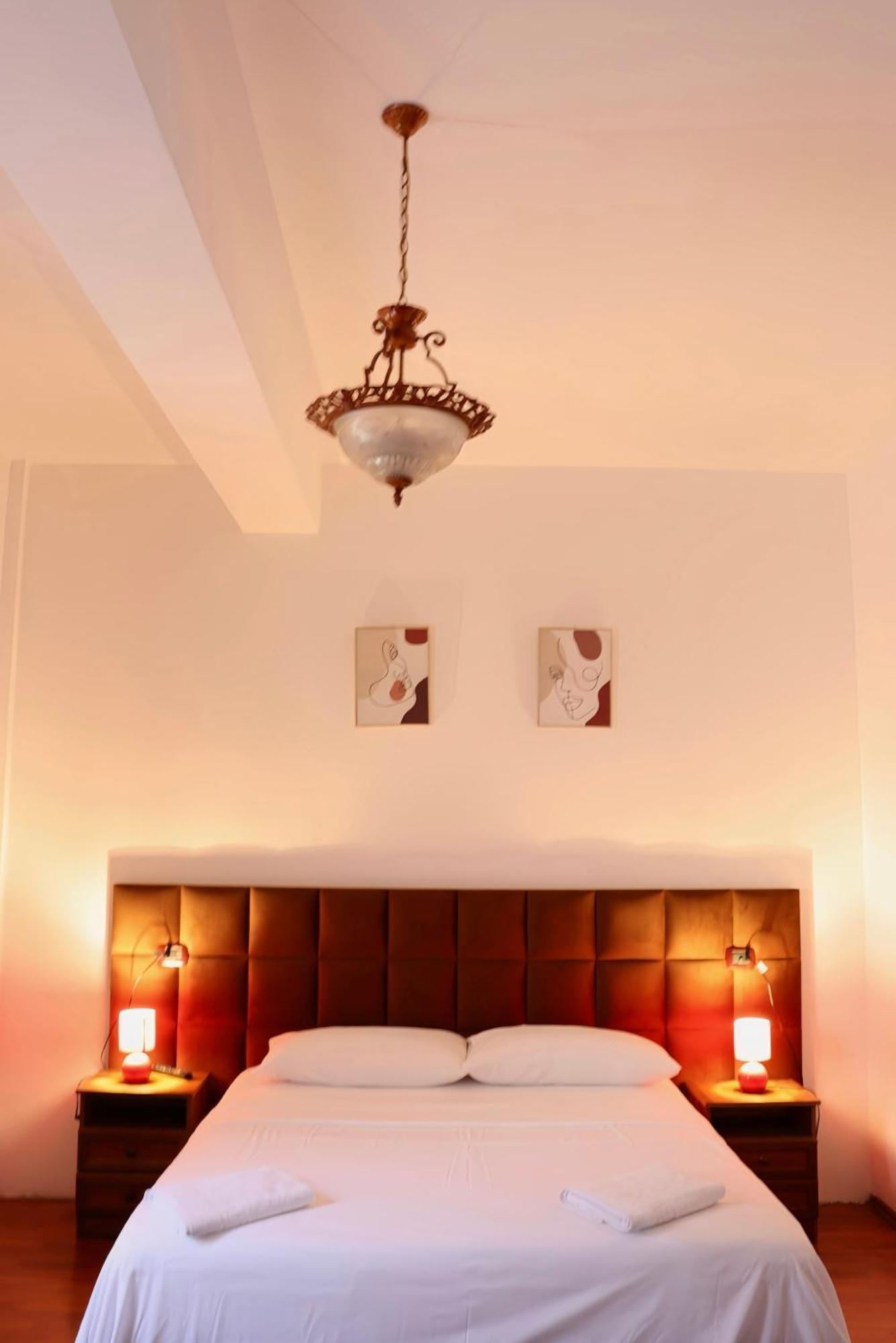 Grand Hotel Krujë Zewnętrze zdjęcie