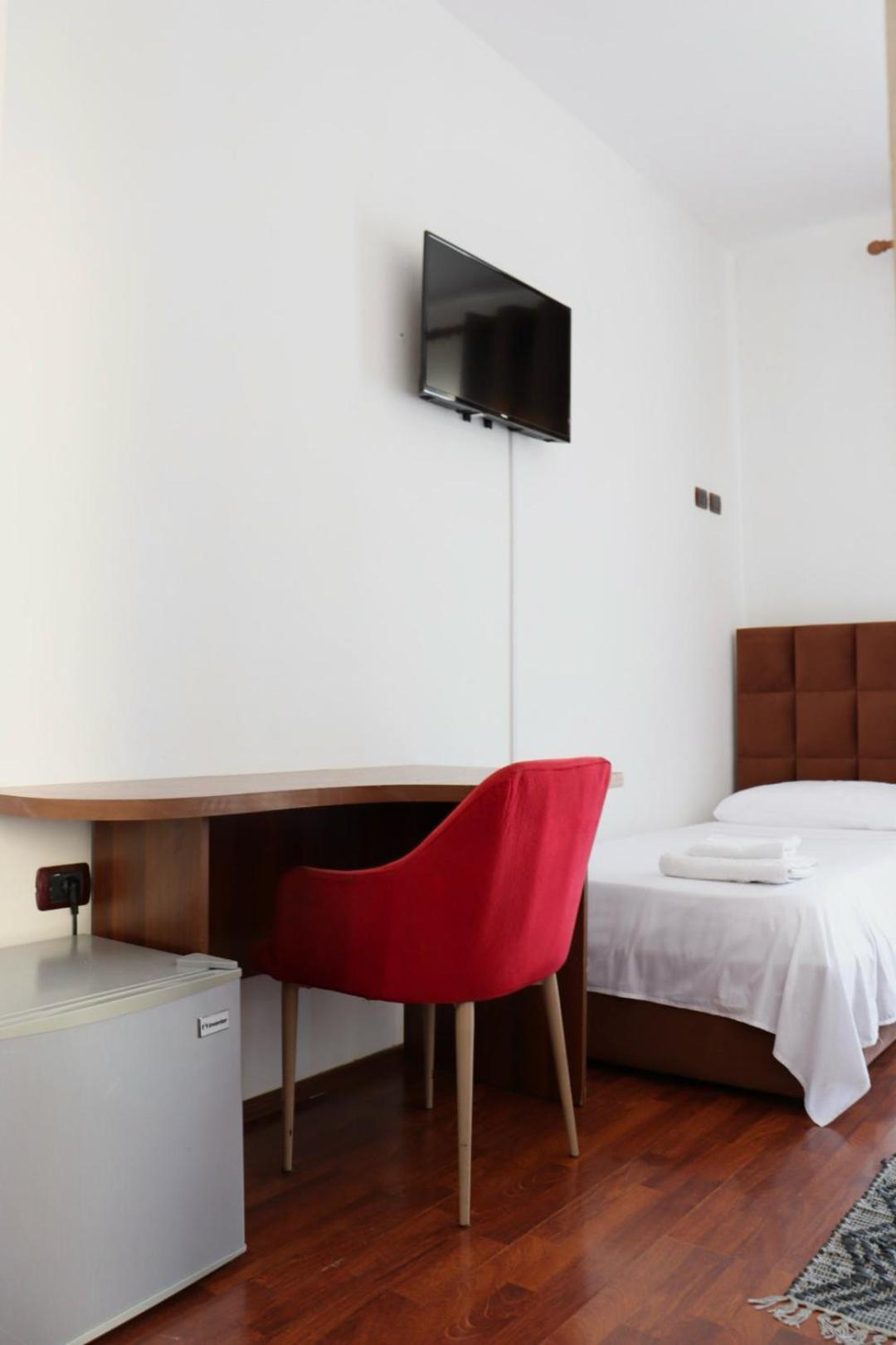 Grand Hotel Krujë Zewnętrze zdjęcie
