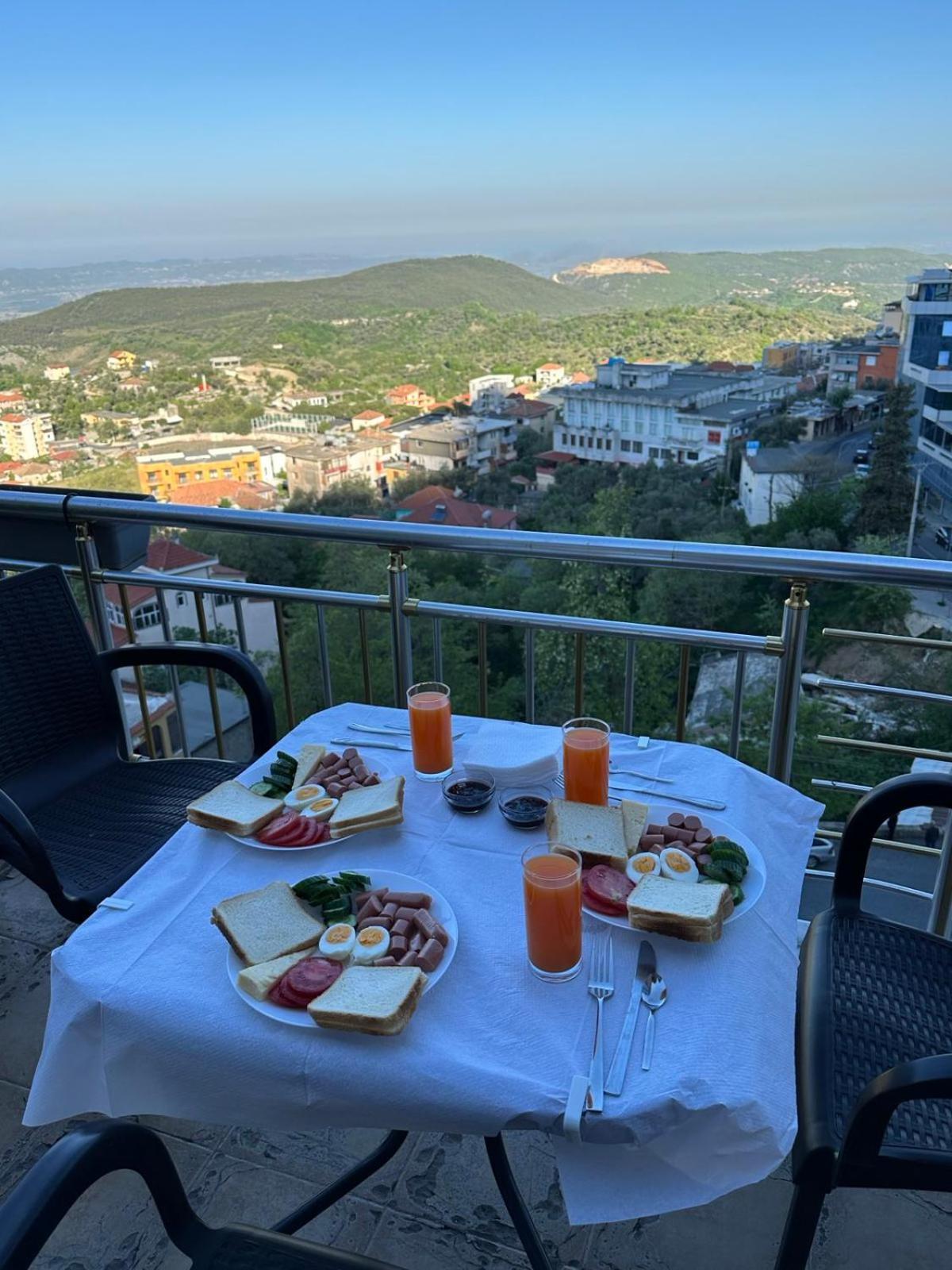 Grand Hotel Krujë Zewnętrze zdjęcie